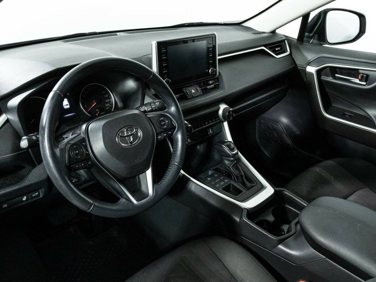 Купить Toyota RAV4 с пробегом. Фото: #10