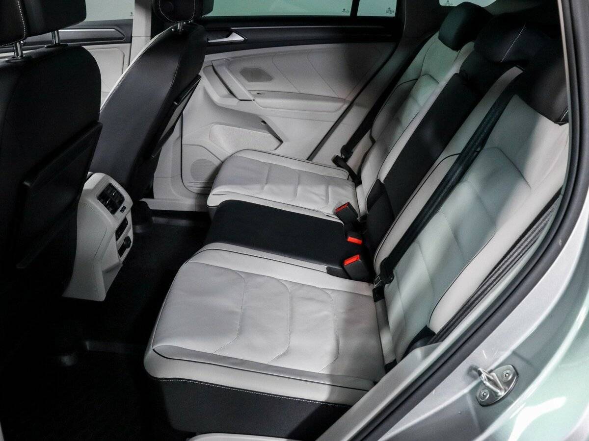Купить Volkswagen Tiguan с пробегом. Фото: #9