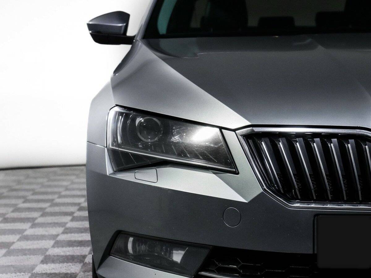 Купить Skoda Superb с пробегом. Фото: #14