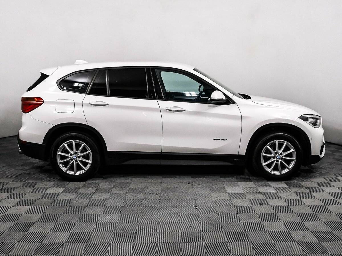 Купить BMW X1 с пробегом. Фото: #3