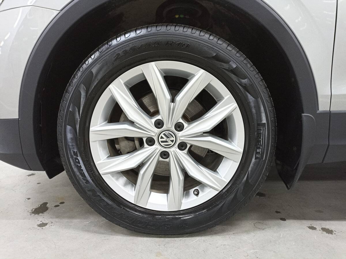 Купить Volkswagen Tiguan с пробегом. Фото: #17