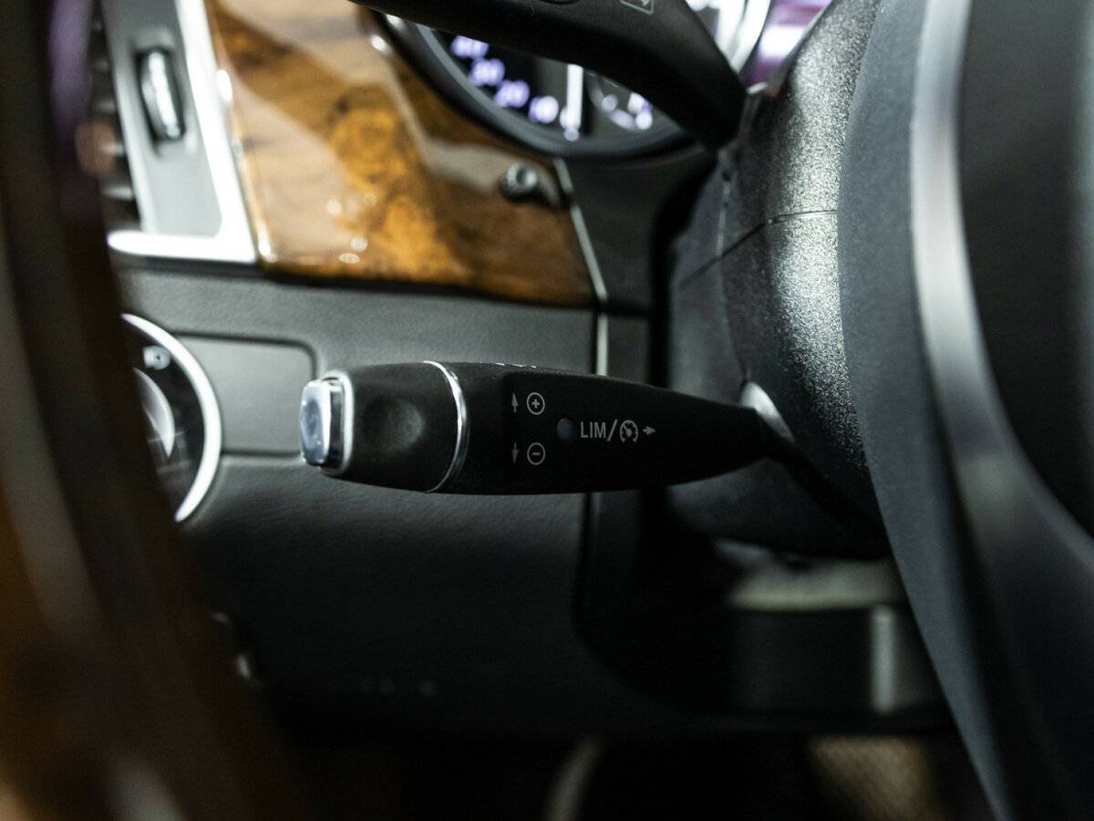 Купить Mercedes-Benz M-Класс с пробегом. Фото: #23