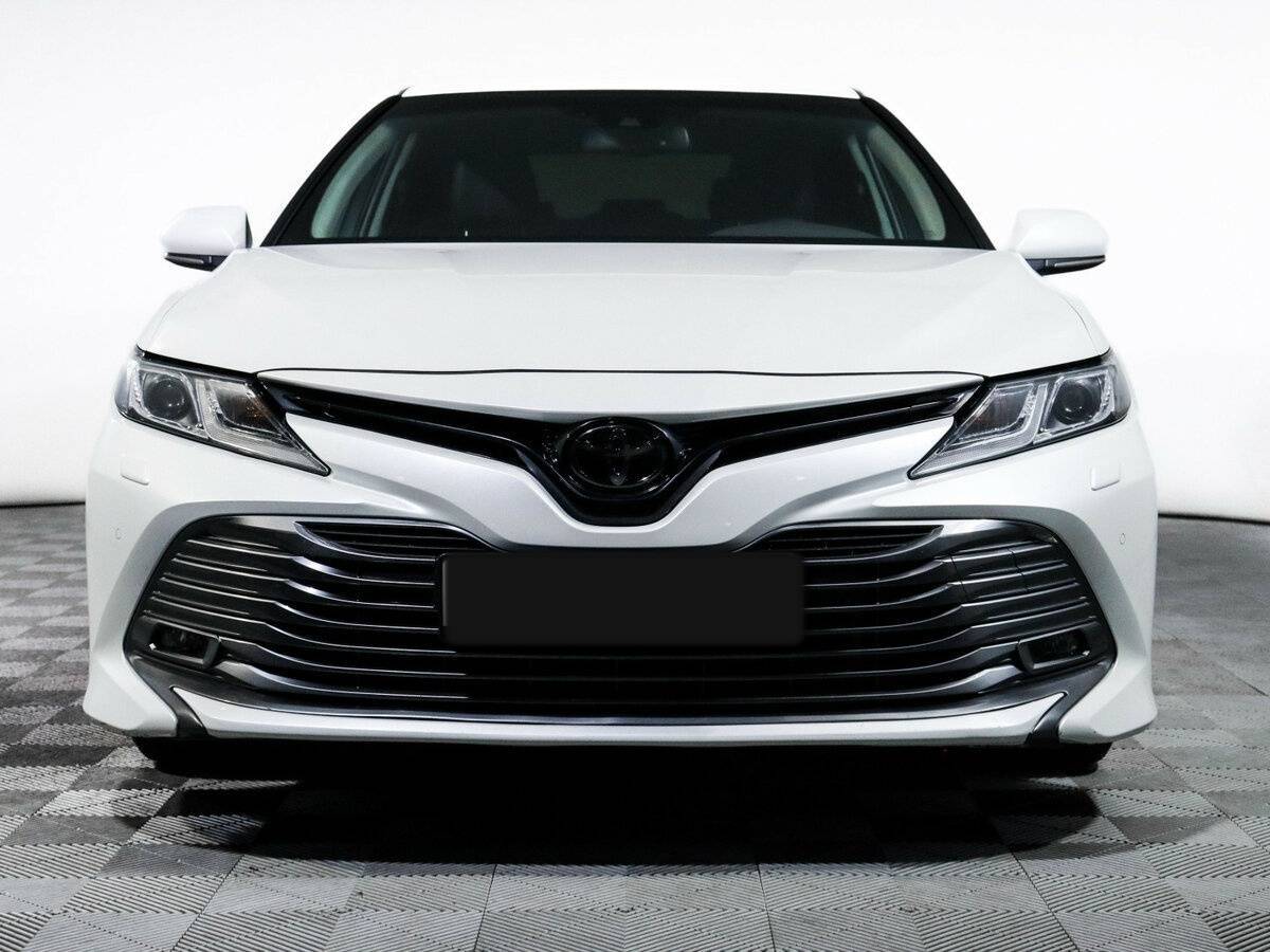 Купить Toyota Camry с пробегом. Фото: #1