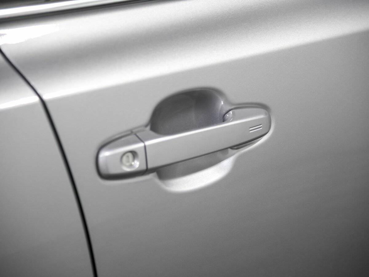 Купить Toyota C-HR с пробегом. Фото: #21