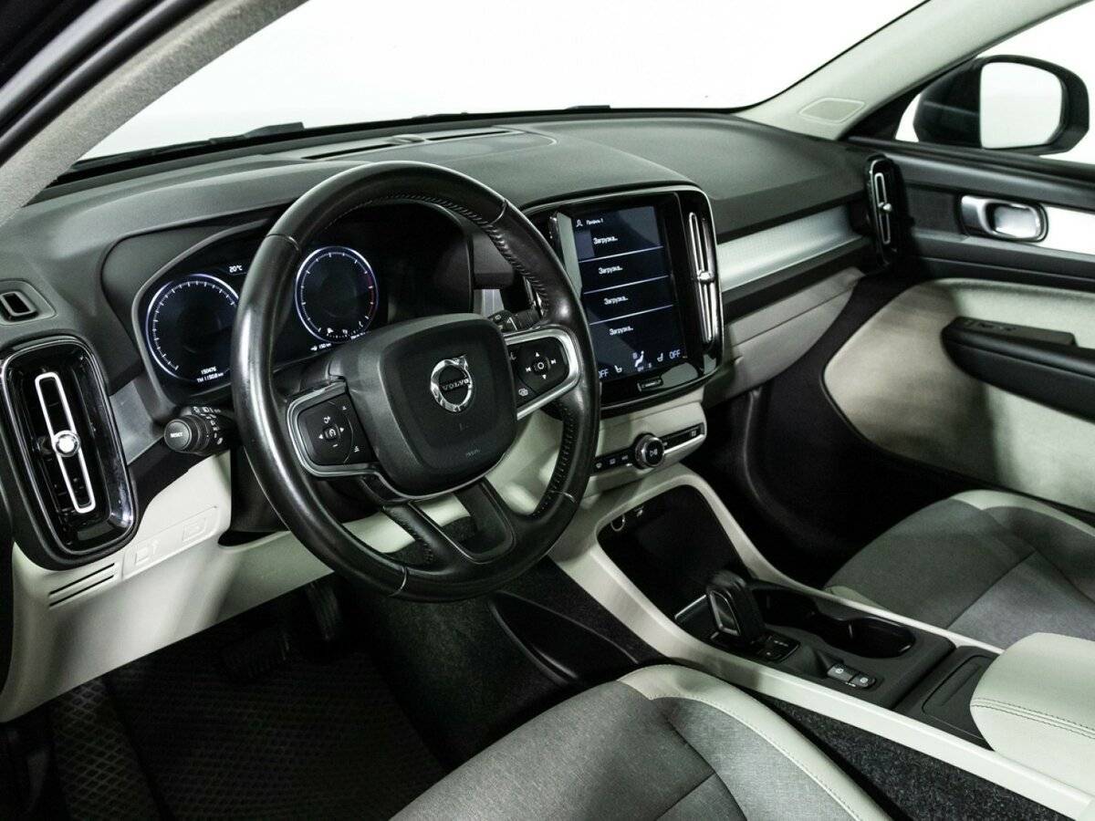 Купить Volvo XC40 с пробегом. Фото: #10