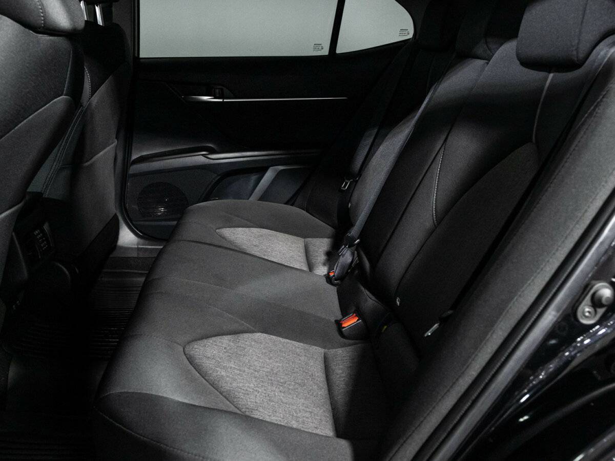 Купить Toyota Camry с пробегом. Фото: #9