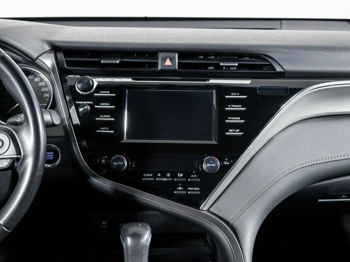 Купить Toyota Camry с пробегом. Фото: #9