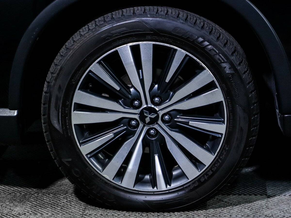 Купить Mitsubishi Outlander с пробегом. Фото: #14