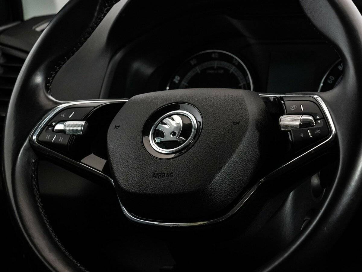 Купить Skoda Karoq с пробегом. Фото: #9