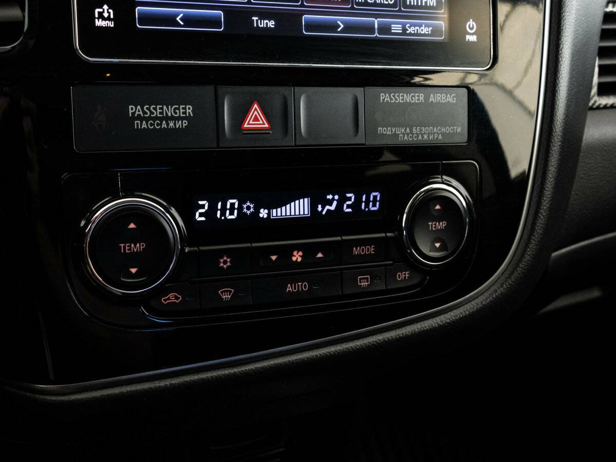 Купить Mitsubishi Outlander с пробегом. Фото: #12