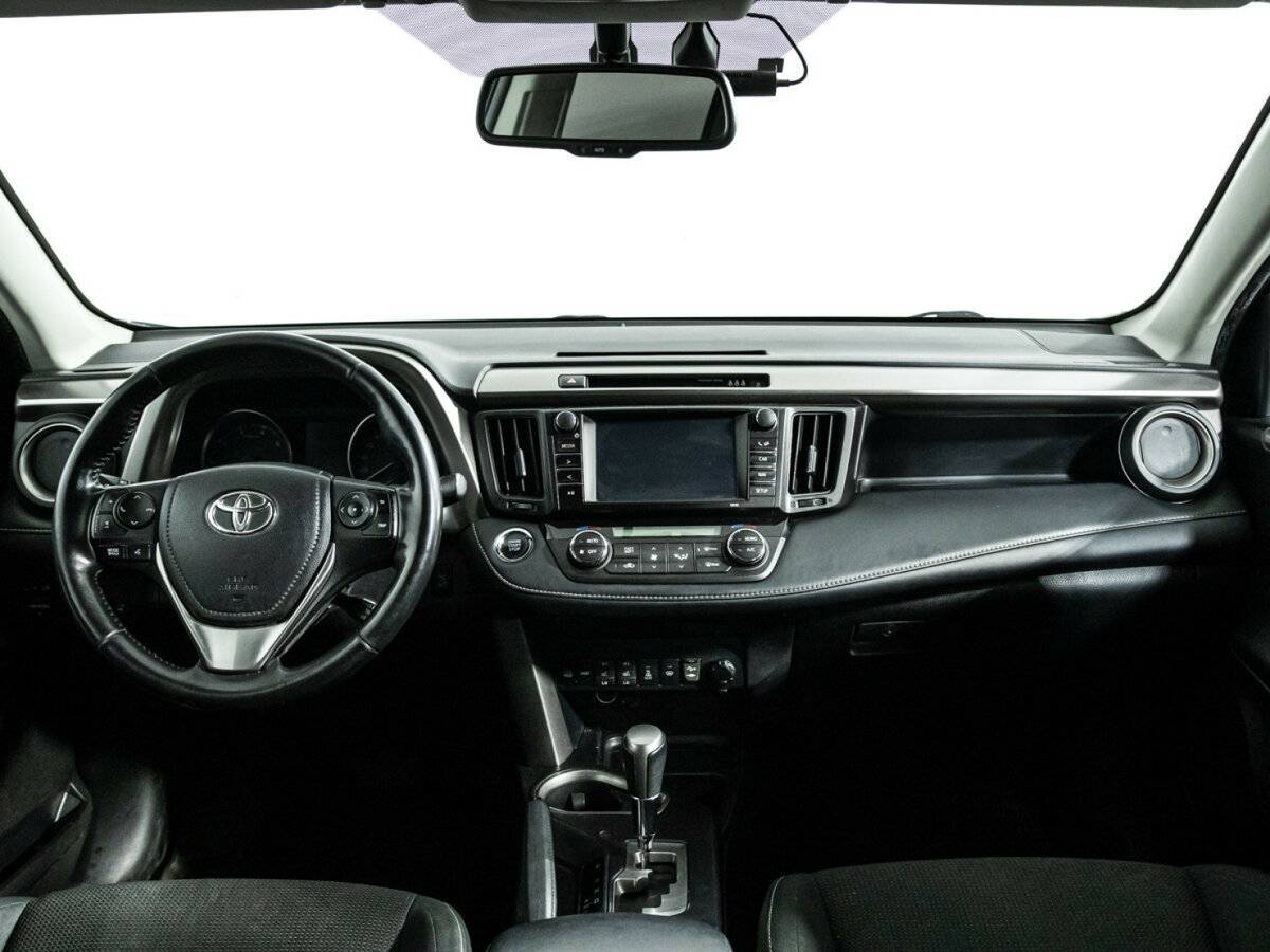 Купить Toyota RAV4 с пробегом. Фото: #12
