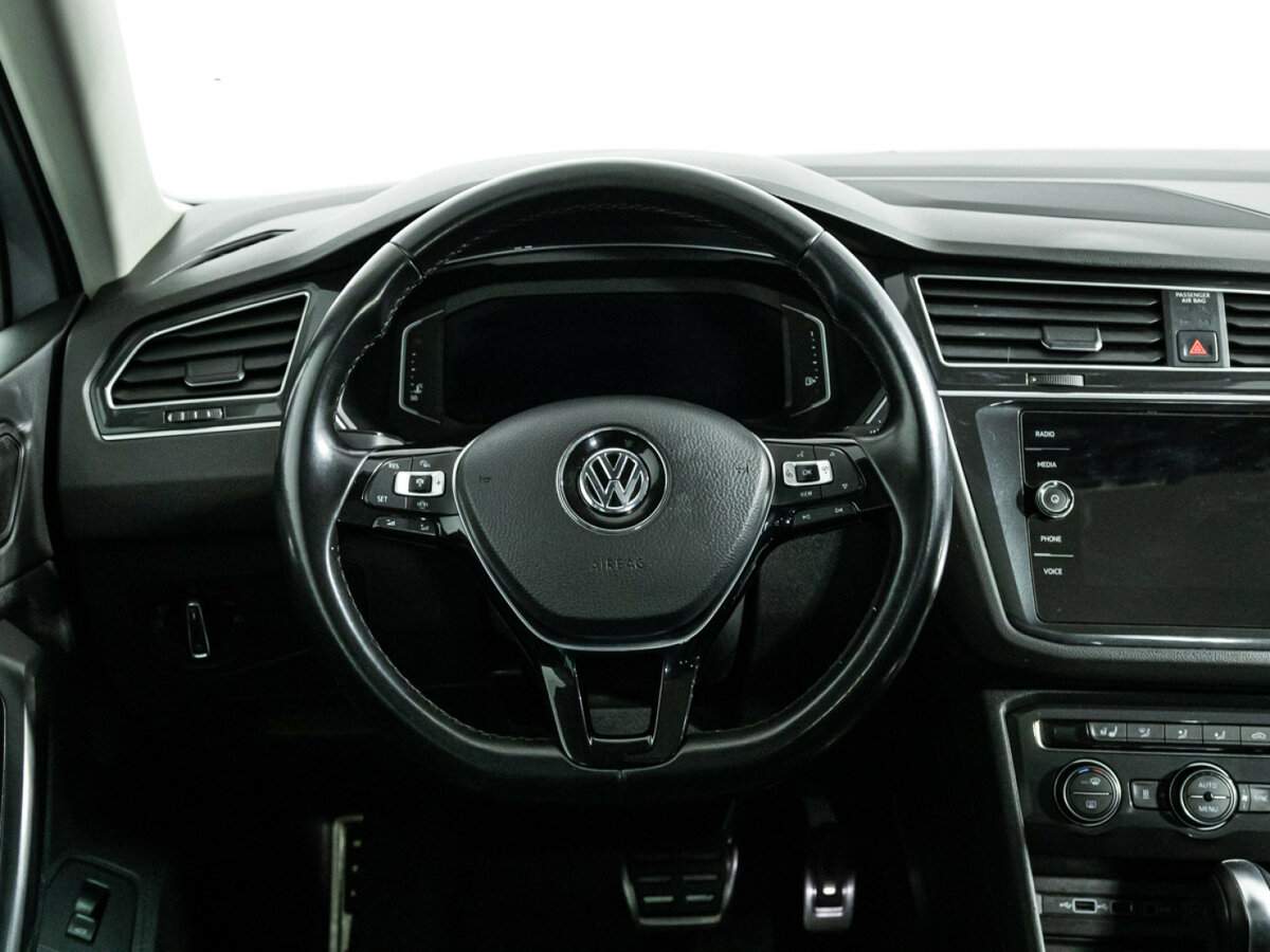 Купить Volkswagen Tiguan с пробегом. Фото: #22