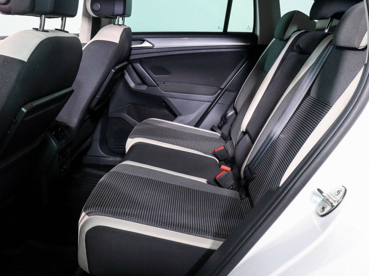 Купить Volkswagen Tiguan с пробегом. Фото: #4