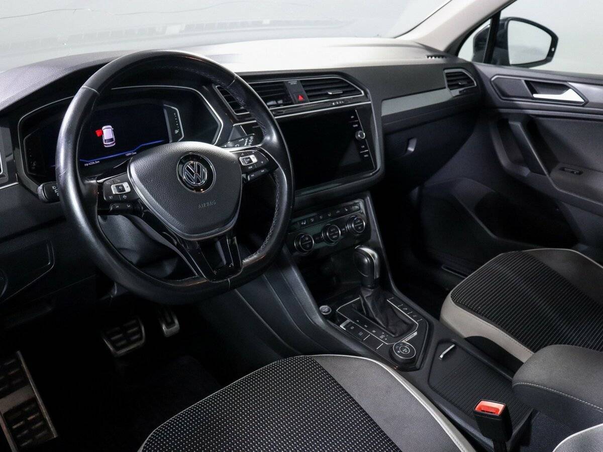 Купить Volkswagen Tiguan с пробегом. Фото: #8