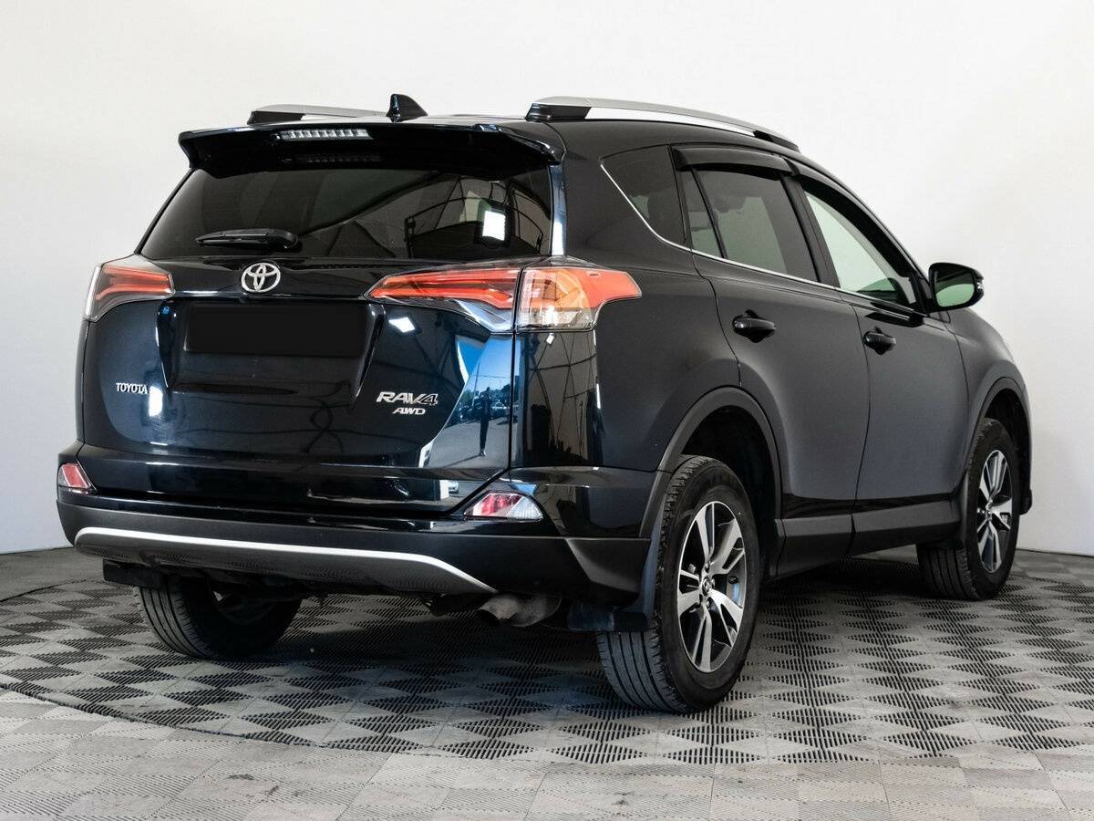 Купить Toyota RAV4 с пробегом. Фото: #3