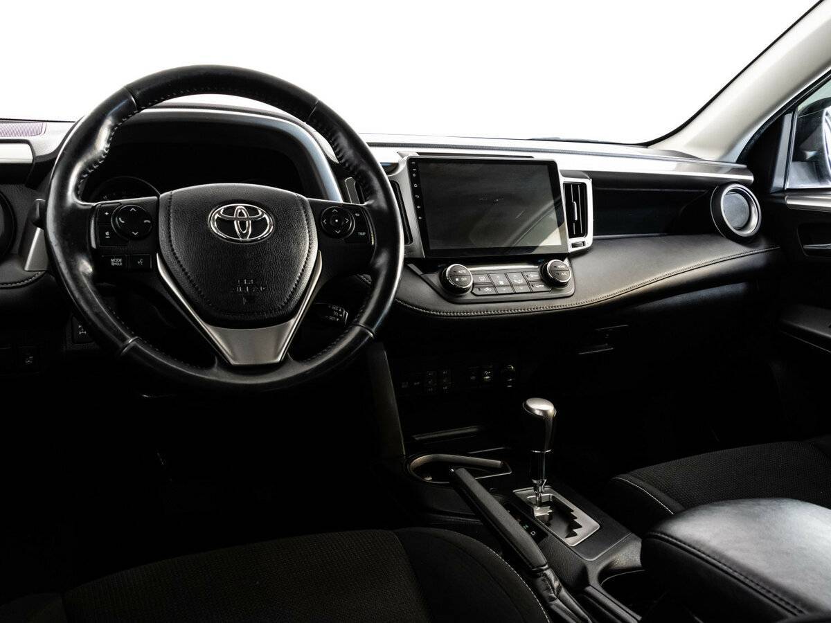 Купить Toyota RAV4 с пробегом. Фото: #7