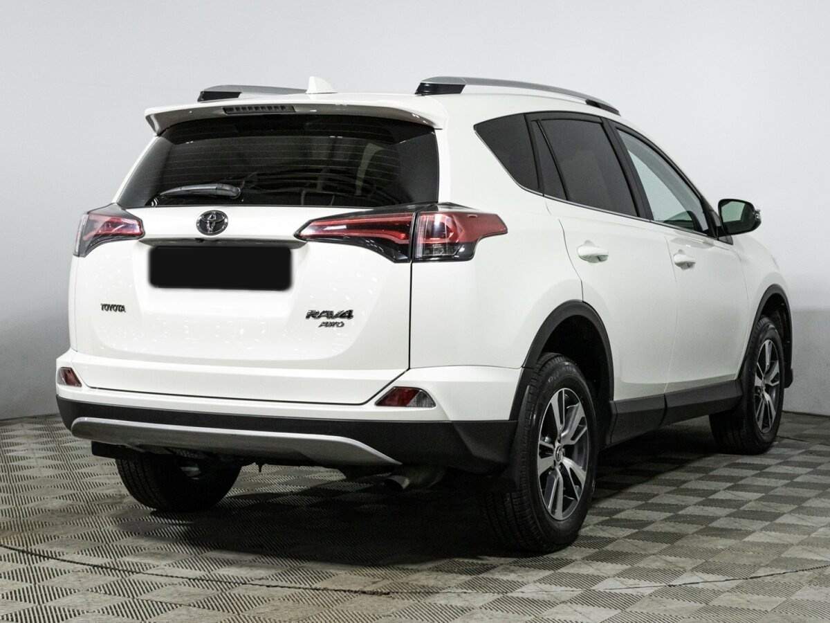 Купить Toyota RAV4 с пробегом. Фото: #4