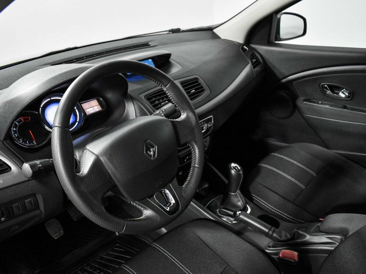 Купить Renault Fluence с пробегом. Фото: #6