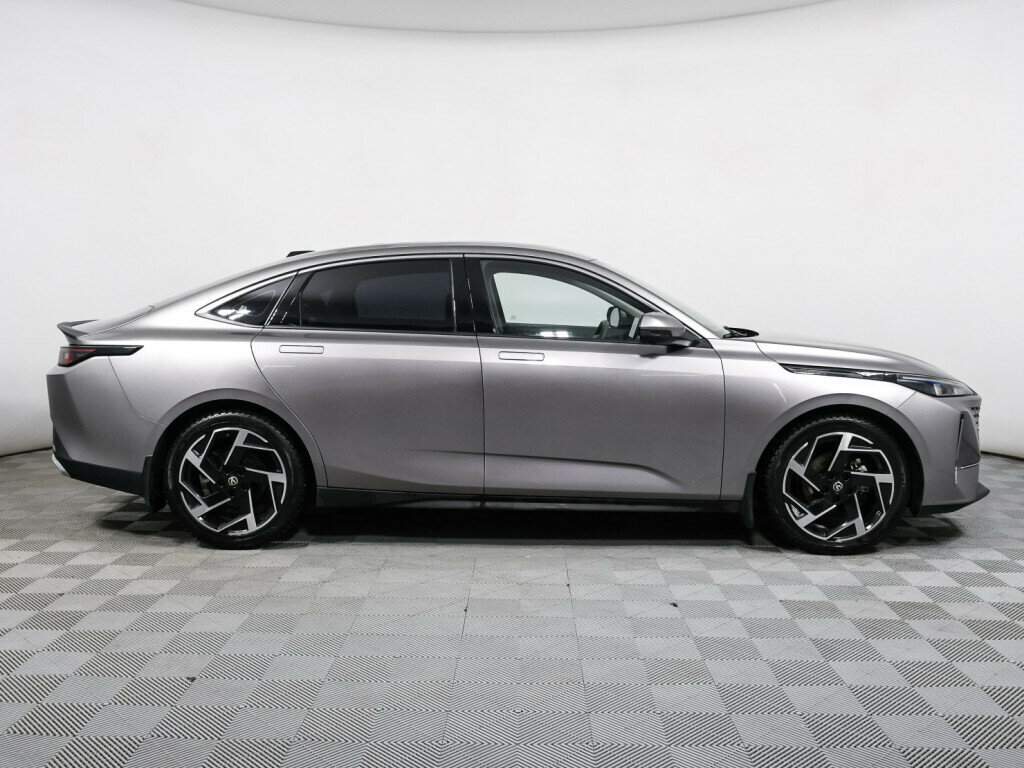 Купить Changan Lamore с пробегом. Фото: #3