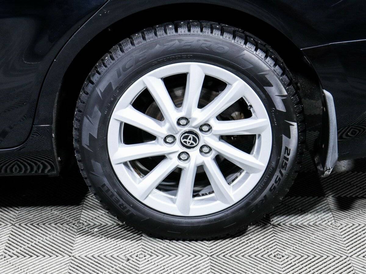 Купить Toyota Camry с пробегом. Фото: #11