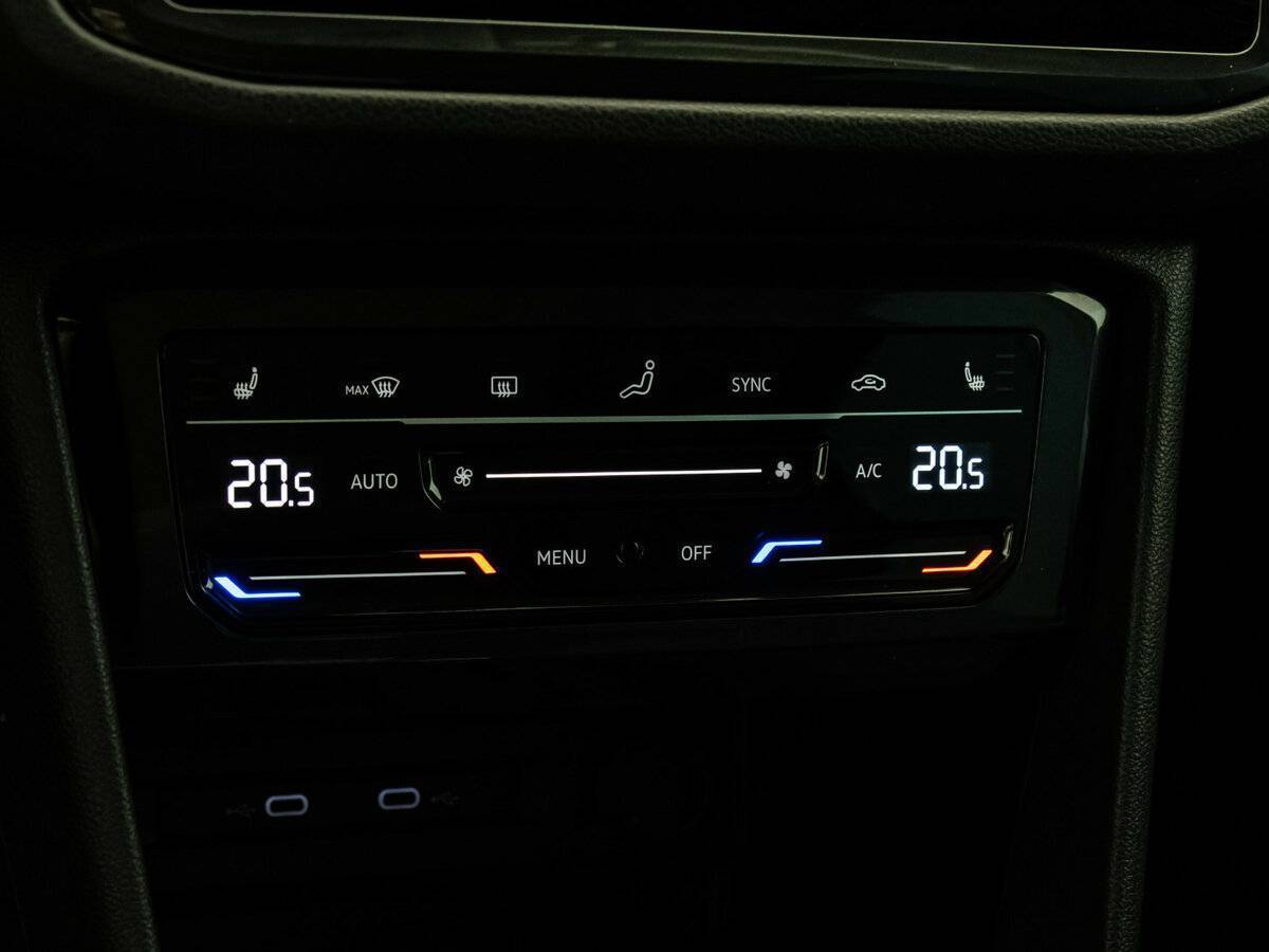 Купить Volkswagen Tiguan с пробегом. Фото: #12