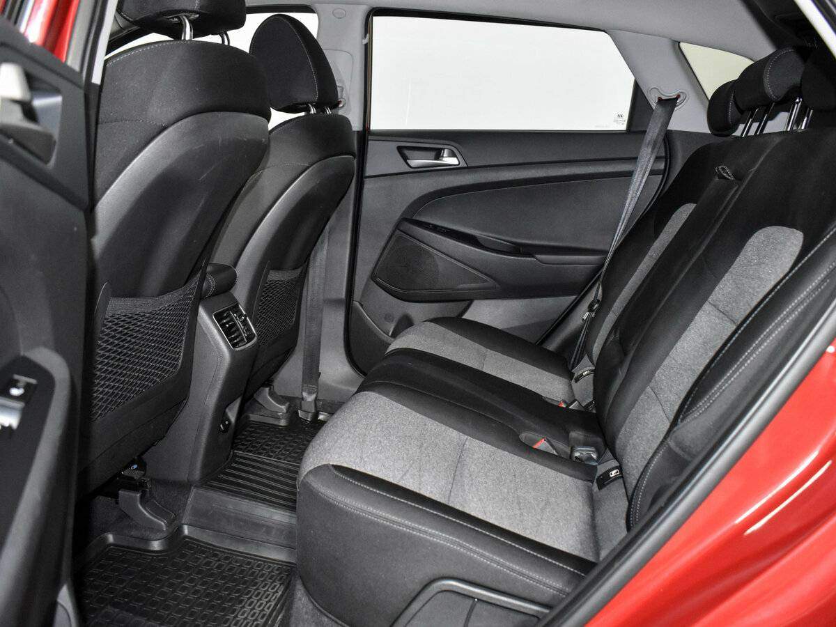 Купить Hyundai Tucson с пробегом. Фото: #12