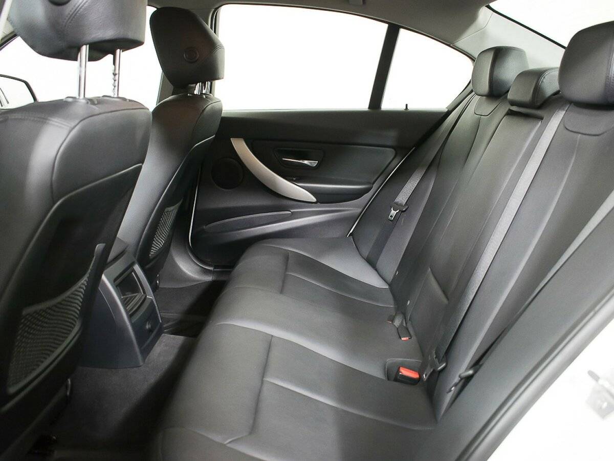 Купить BMW 3 серии с пробегом. Фото: #12