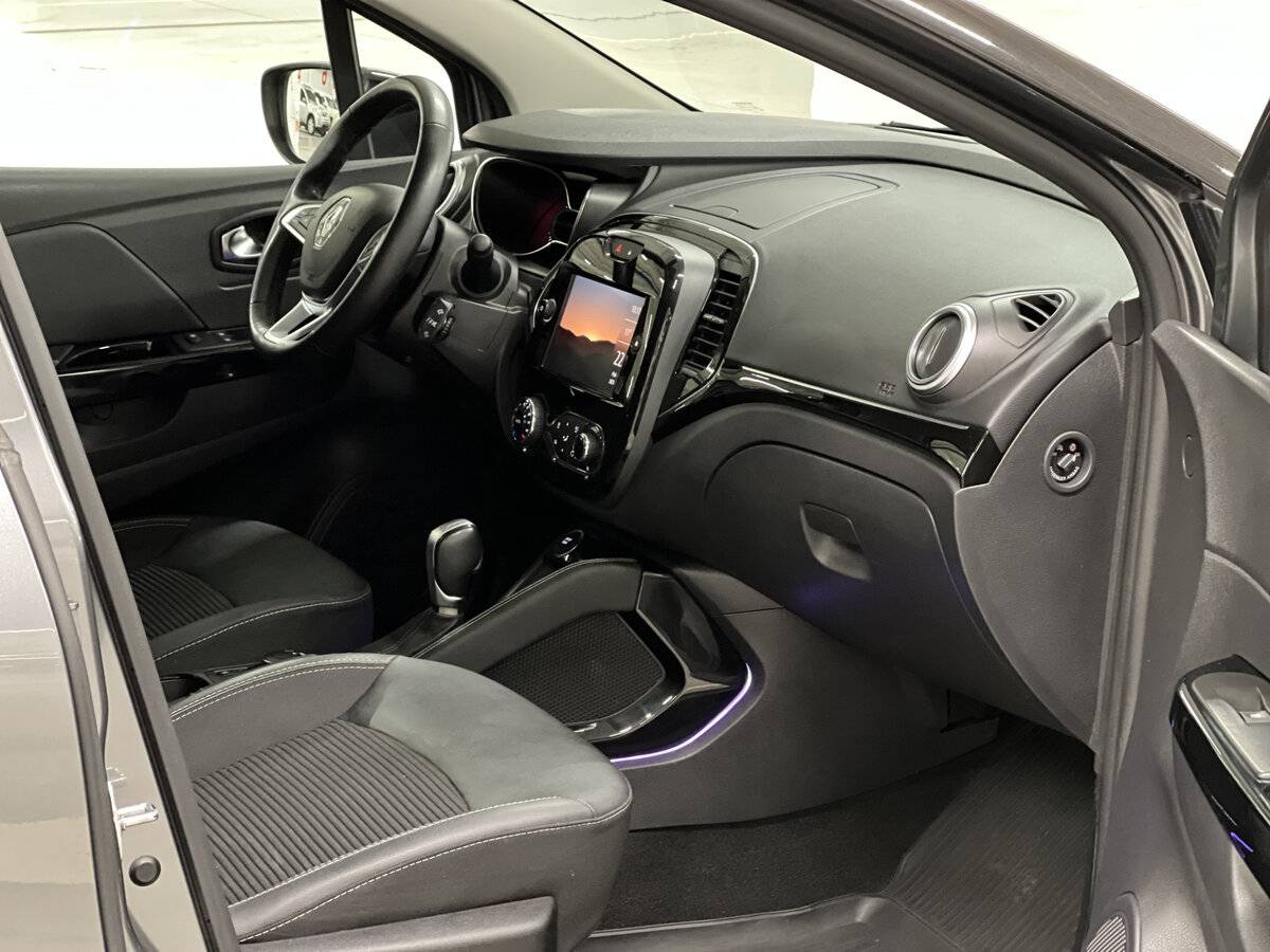 Купить Renault Kaptur с пробегом. Фото: #10