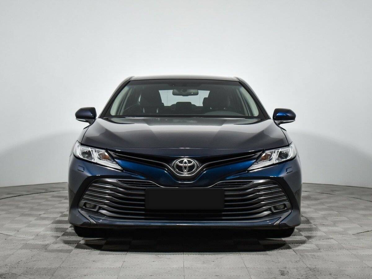 Купить Toyota Camry с пробегом. Фото: #1