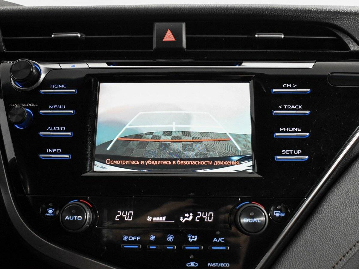 Купить Toyota Camry с пробегом. Фото: #18