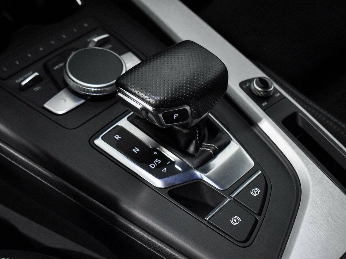 Купить Audi A4 с пробегом. Фото: #8