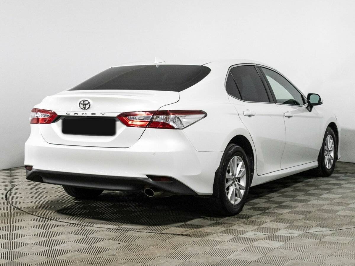 Купить Toyota Camry с пробегом. Фото: #4