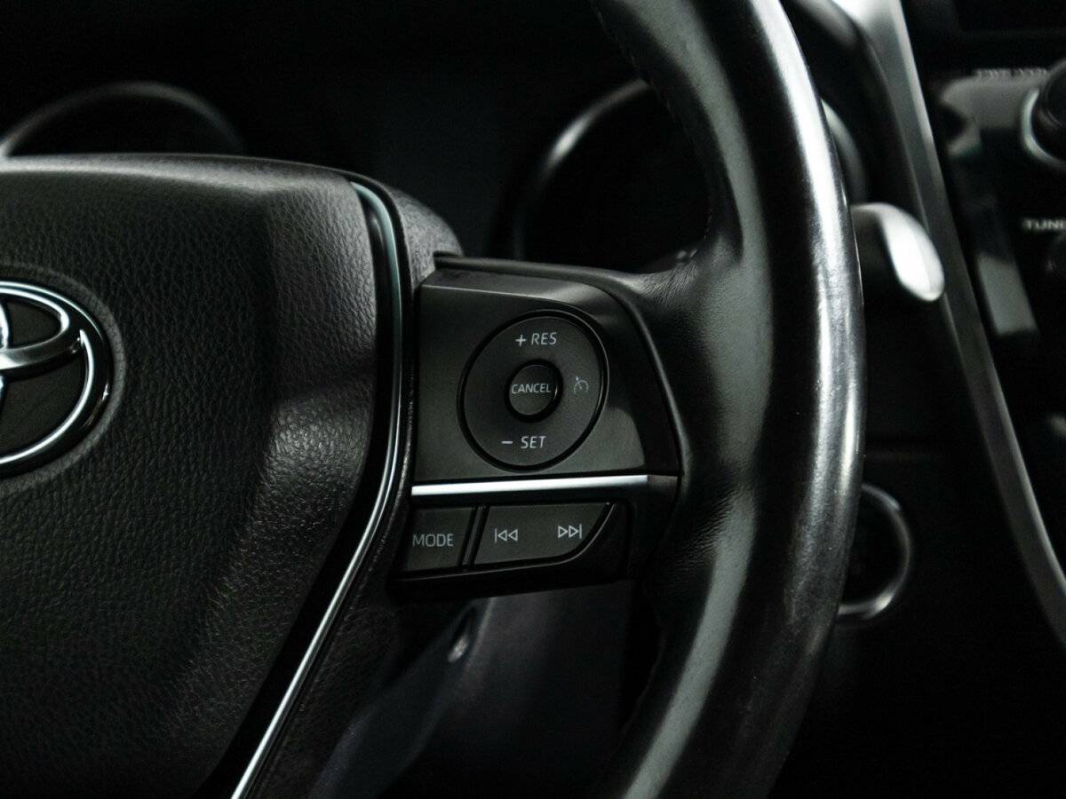 Купить Toyota Camry с пробегом. Фото: #20