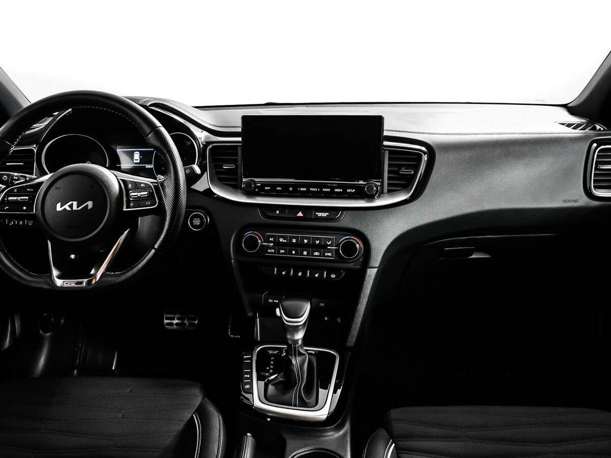 Купить Kia Ceed с пробегом. Фото: #10