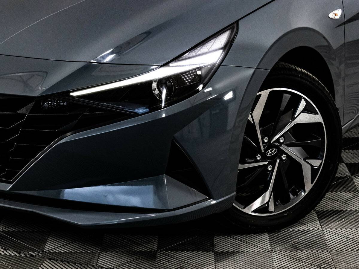 Купить Hyundai Elantra с пробегом. Фото: #2