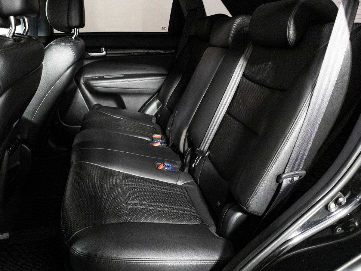 Купить Kia Sorento с пробегом. Фото: #8