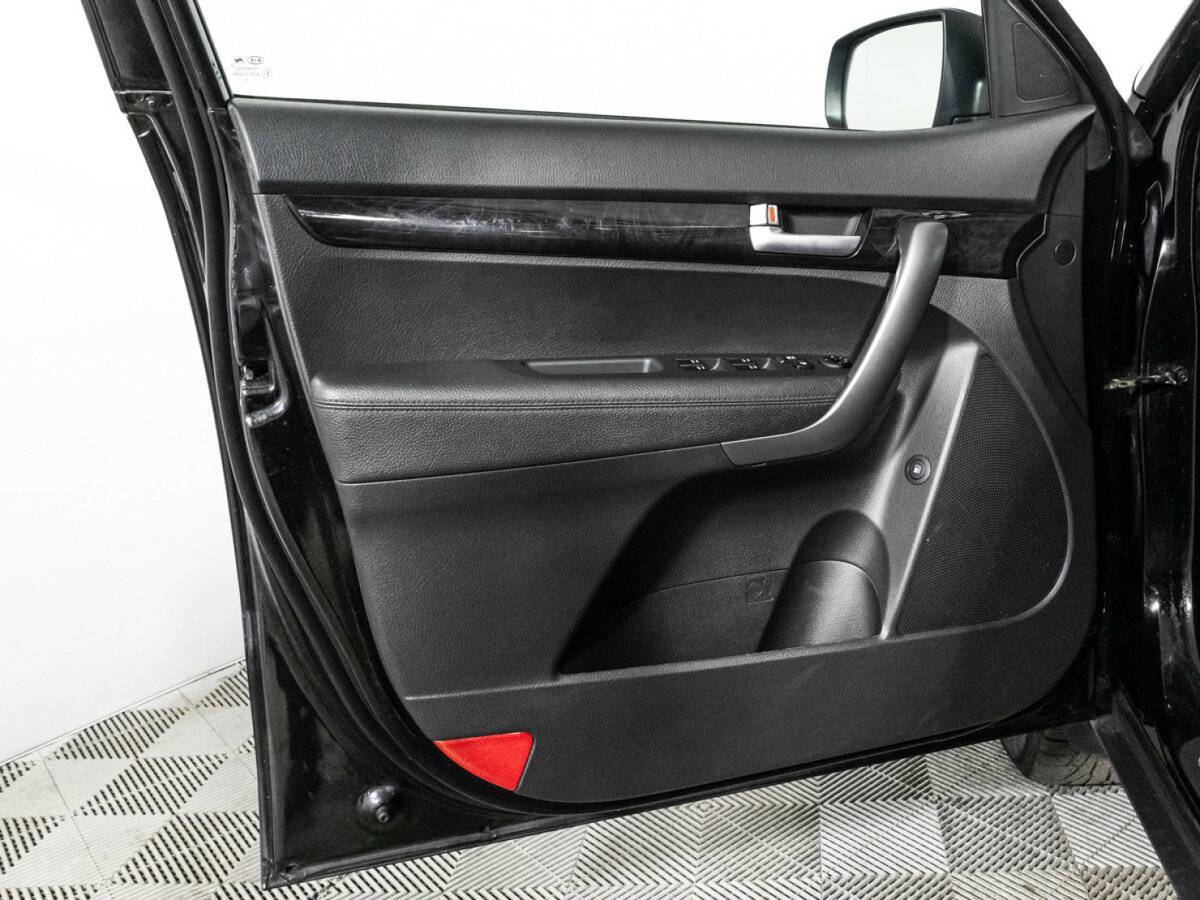 Купить Kia Sorento с пробегом. Фото: #27