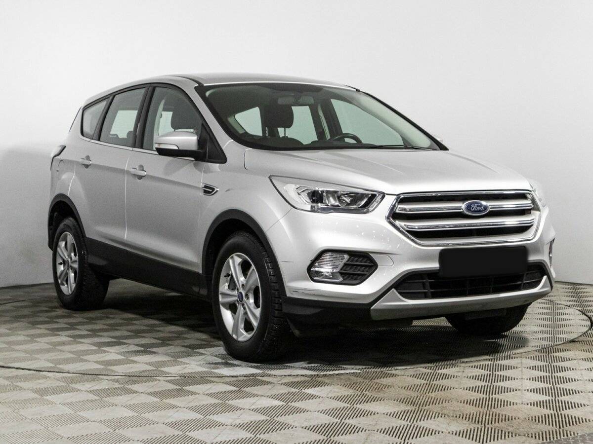 Купить Ford Kuga с пробегом. Фото: #2