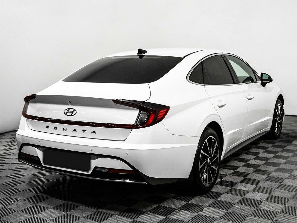Купить Hyundai Sonata с пробегом. Фото: #4