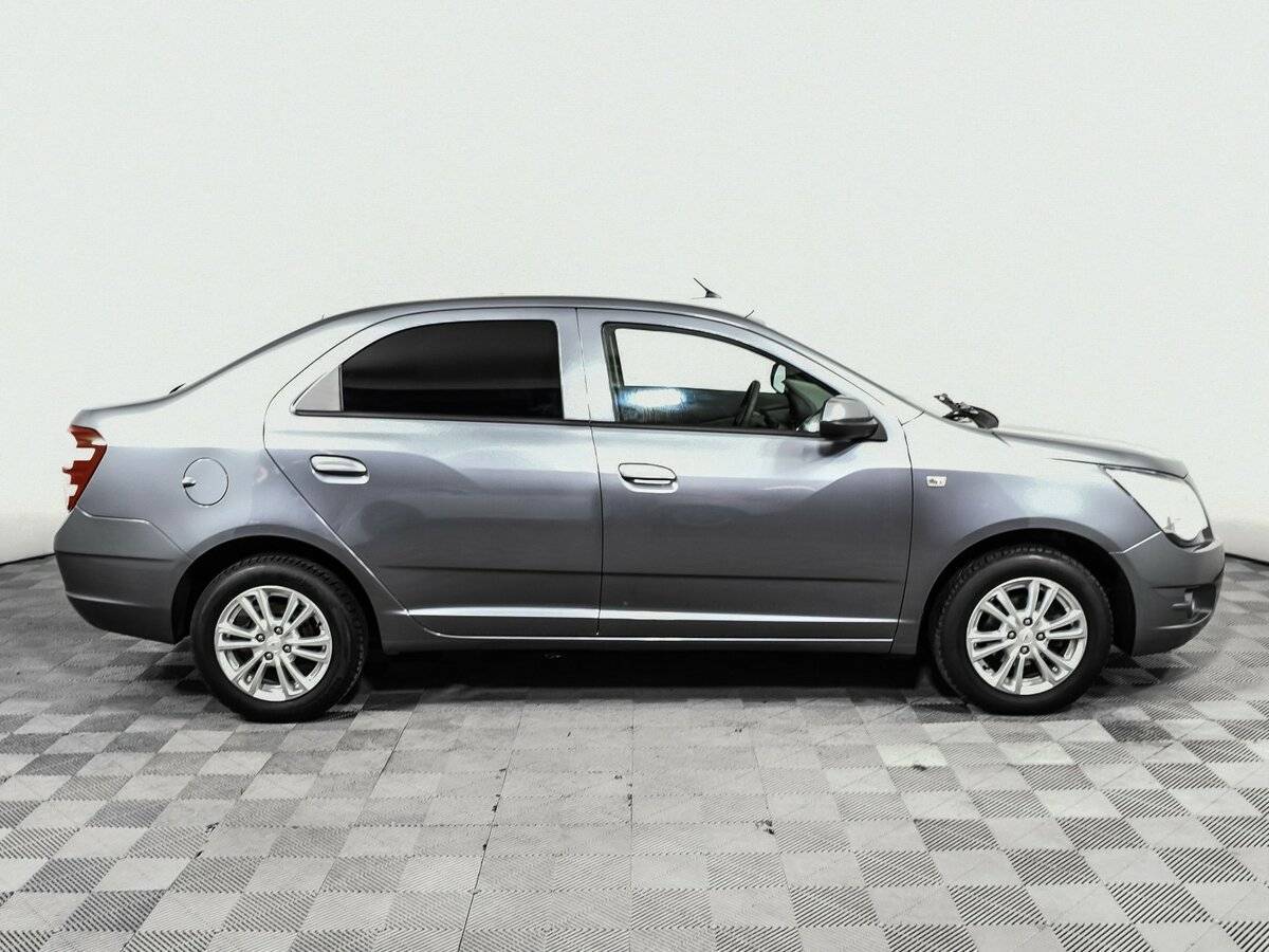 Купить Chevrolet Cobalt с пробегом. Фото: #3