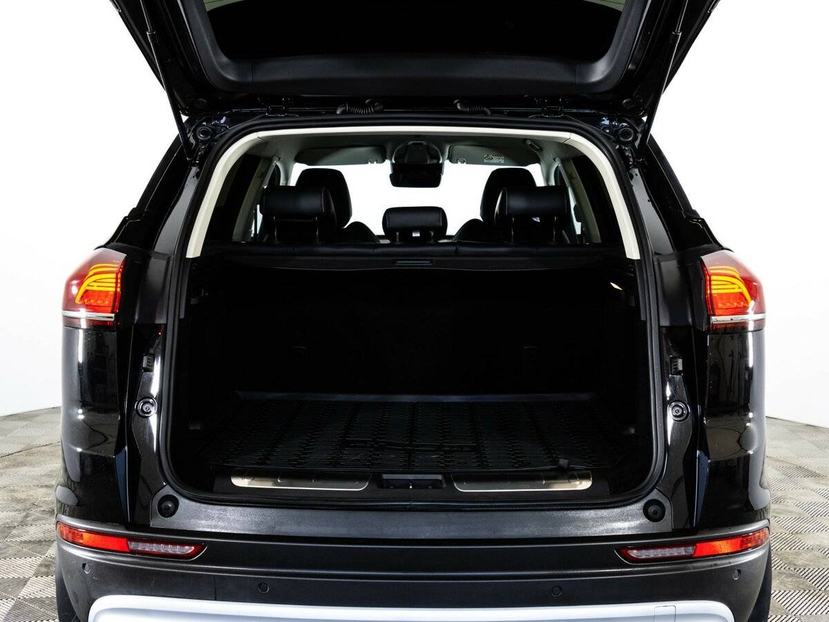 Купить Geely Atlas Pro с пробегом. Фото: #20