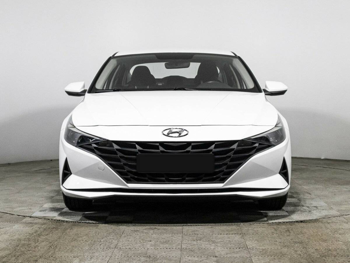 Купить Hyundai Elantra с пробегом. Фото: #1