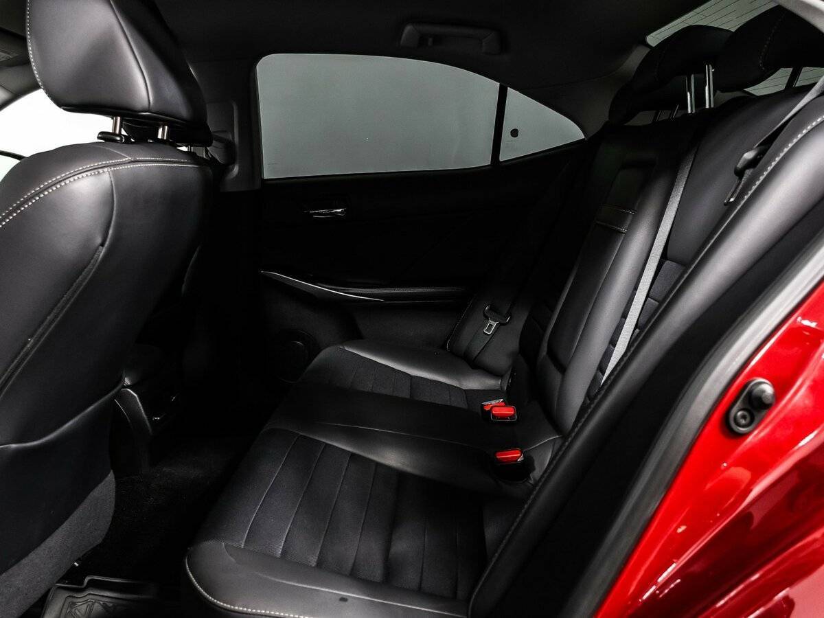 Купить Lexus IS с пробегом. Фото: #12