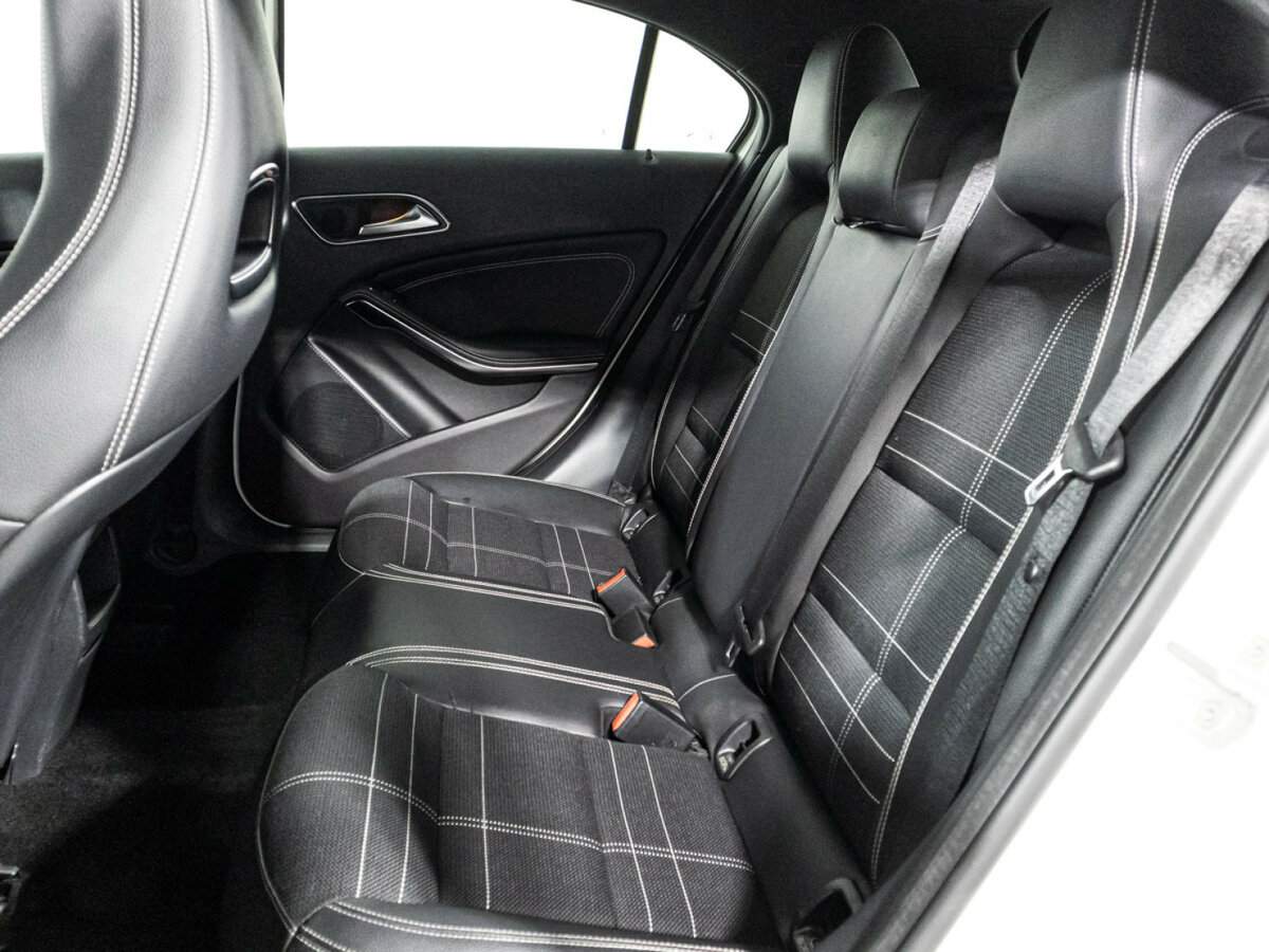 Купить Mercedes-Benz A-Класс с пробегом. Фото: #9