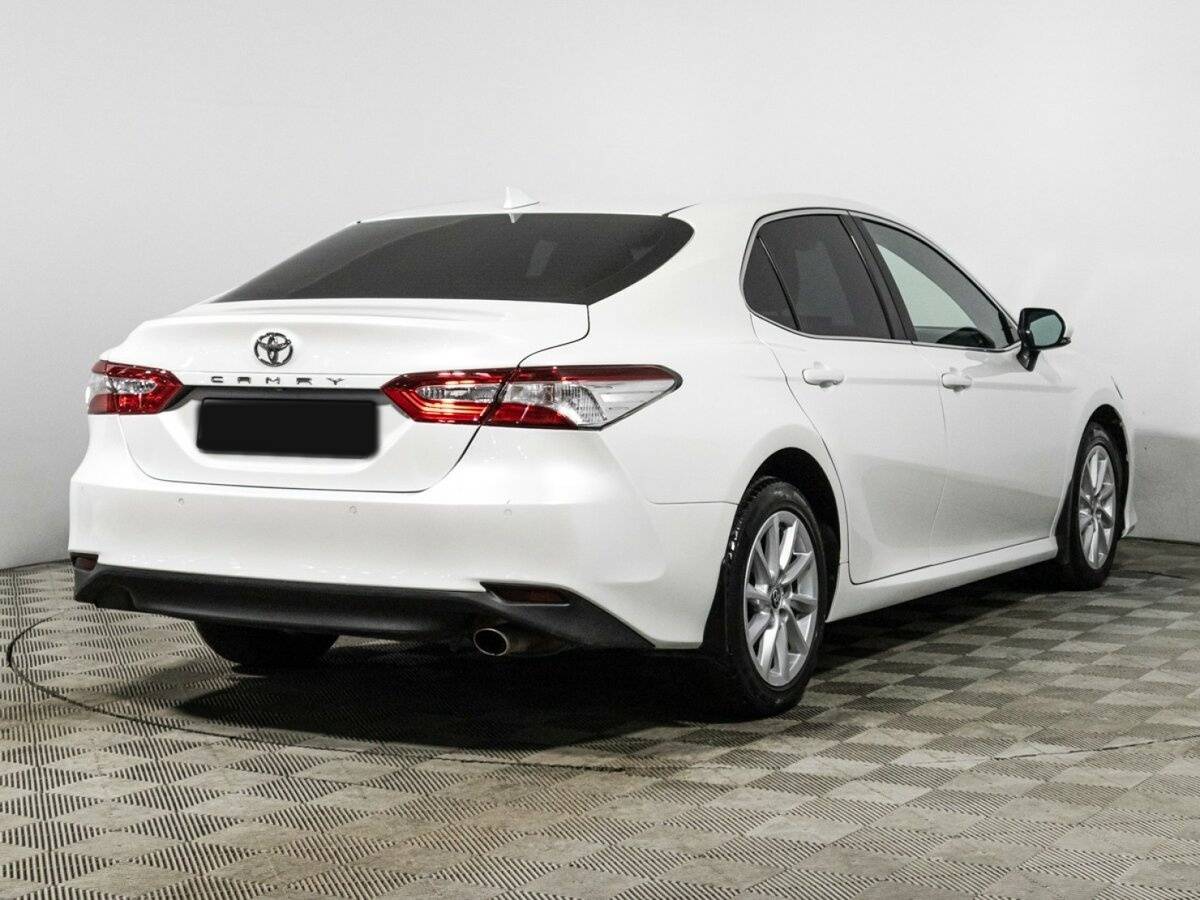 Купить Toyota Camry с пробегом. Фото: #4