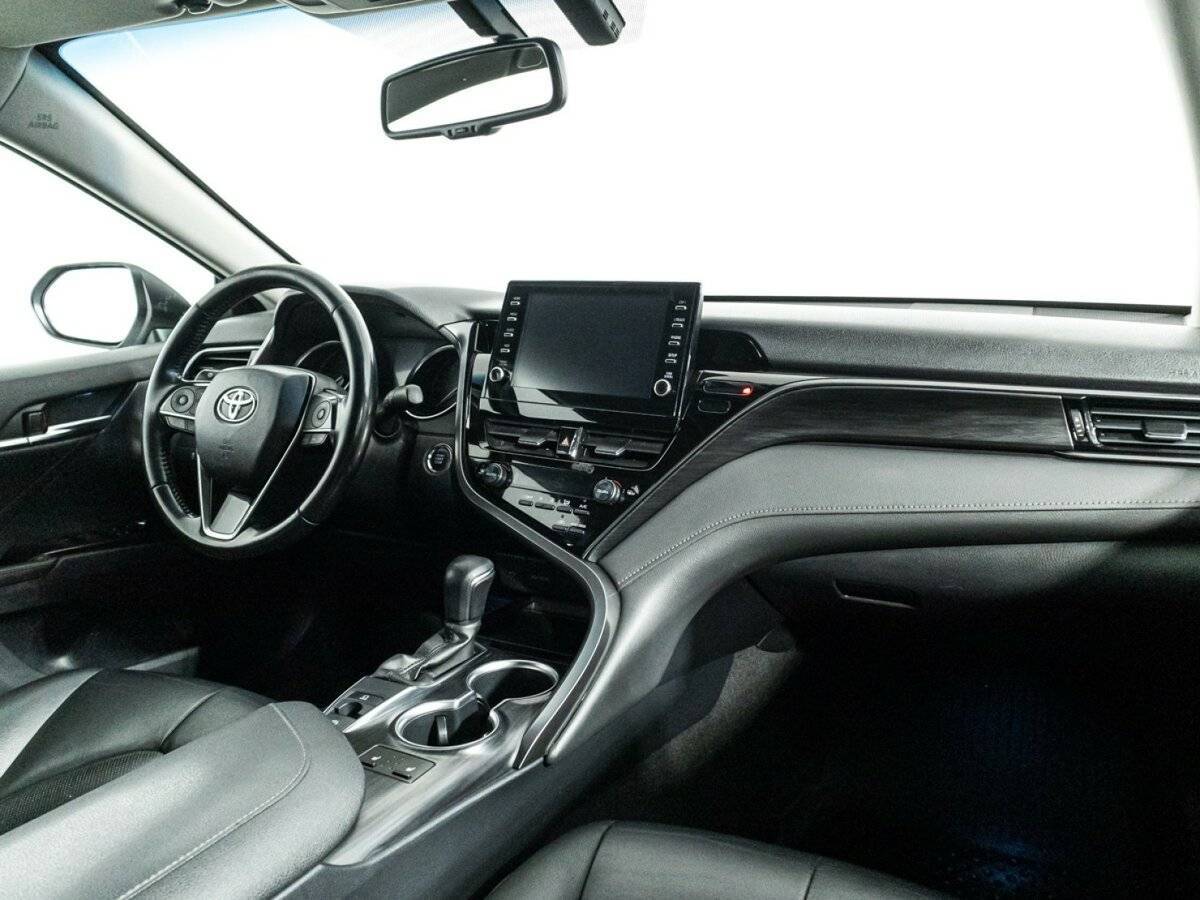 Купить Toyota Camry с пробегом. Фото: #8