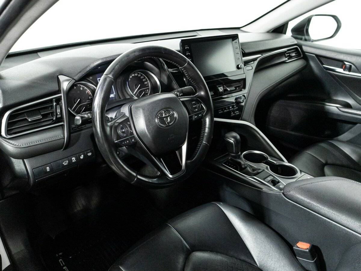 Купить Toyota Camry с пробегом. Фото: #10