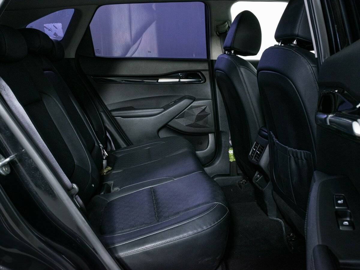 Купить Kia Seltos с пробегом. Фото: #8