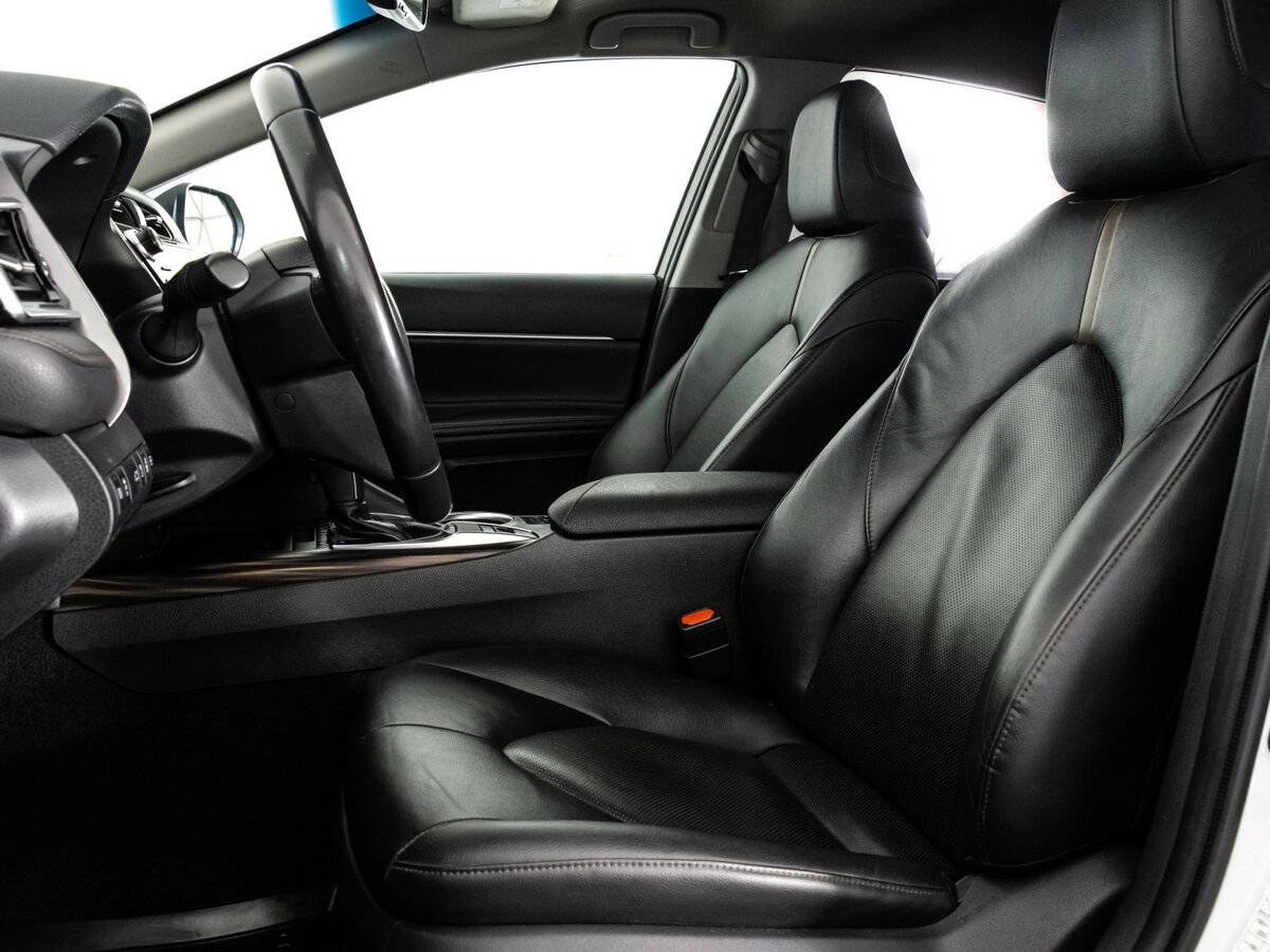 Купить Toyota Camry с пробегом. Фото: #16