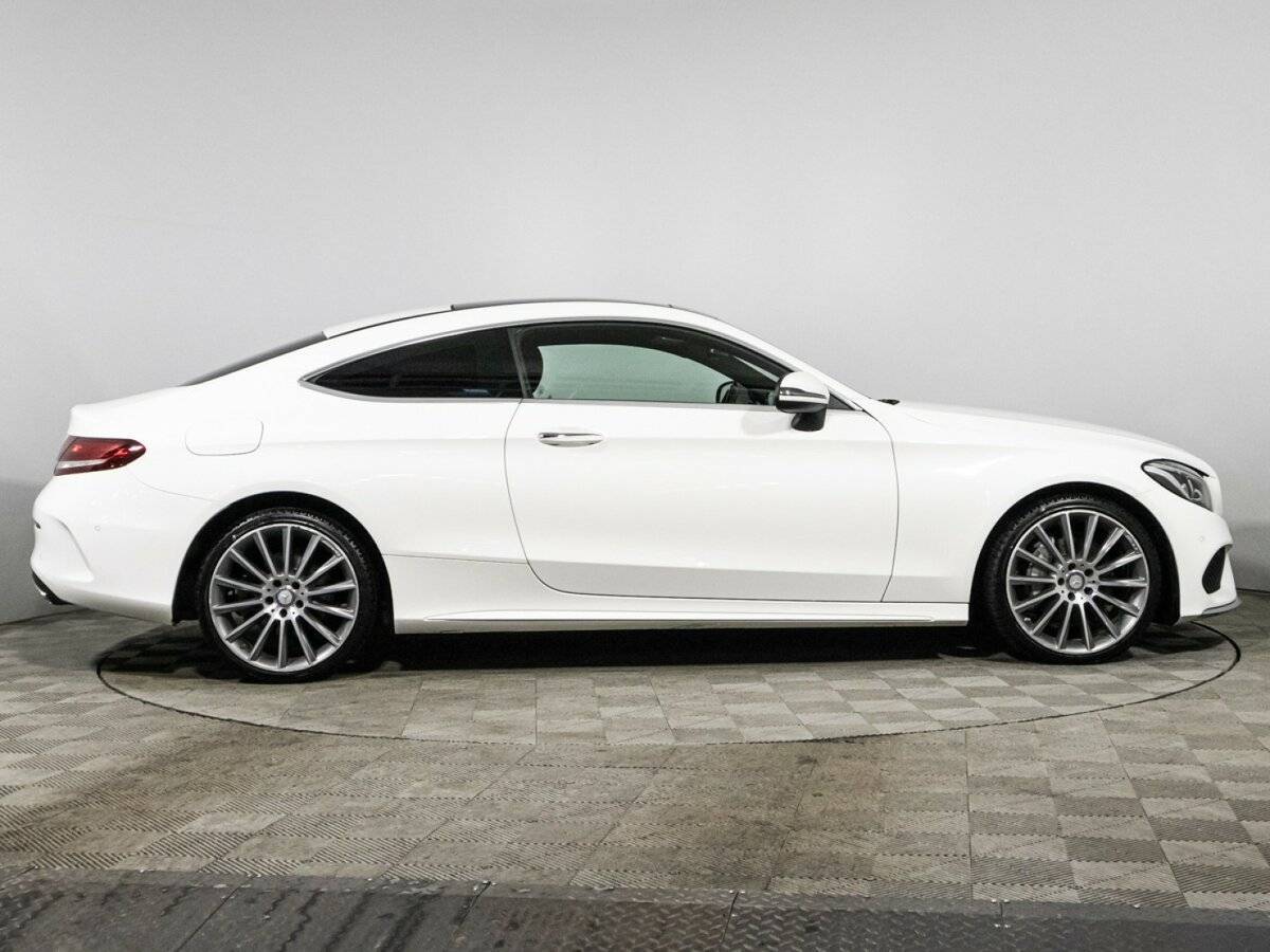 Купить Mercedes-Benz C-Класс с пробегом. Фото: #3